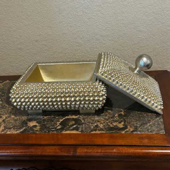 NWT Vintage Coffee Table Champagne Textured Studded Jewelry Trinket Box - Picture 11 of 15